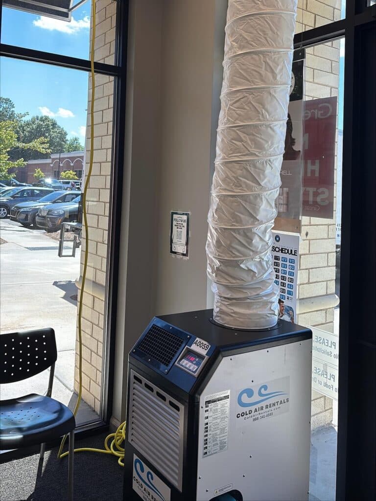 Spot Cooler in Salon